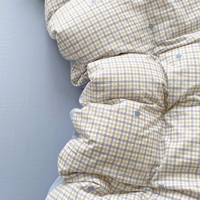 91家纺网 家纺一手货源 找家纺 卢赛尔 2026新款古法水洗仿棉云感棉学生三件套四件套 星星格