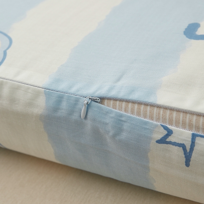 91家纺网 家纺一手货源 找家纺 翎盈家纺 2026款ins风小清新卡通纯棉乳胶枕专用枕套全棉波浪形枕头套 遨游星际