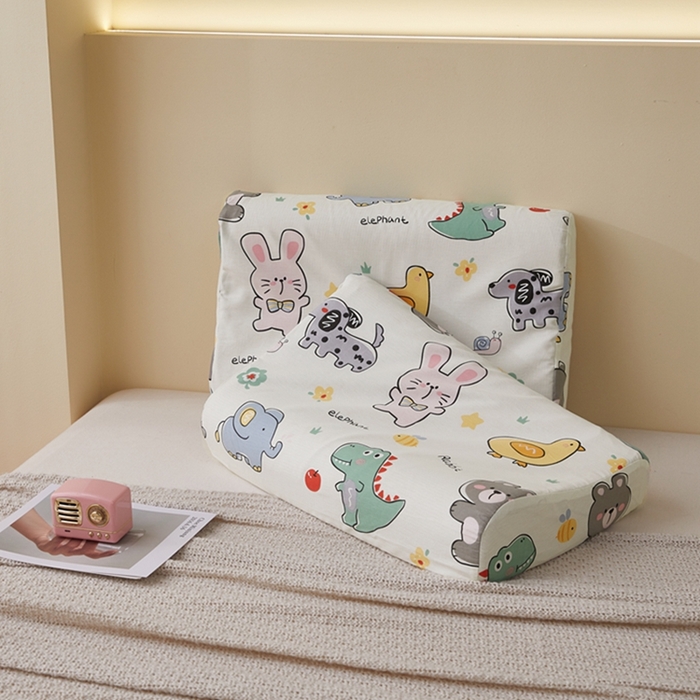 91家纺网 家纺一手货源 找家纺 翎盈家纺 2026款ins风小清新卡通纯棉乳胶枕专用枕套全棉波浪形枕头套 疯狂动物园