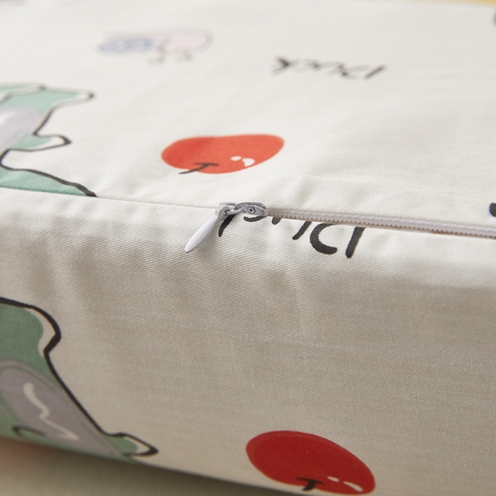 91家纺网 家纺一手货源 找家纺 翎盈家纺 2026款ins风小清新卡通纯棉乳胶枕专用枕套全棉波浪形枕头套 疯狂动物园