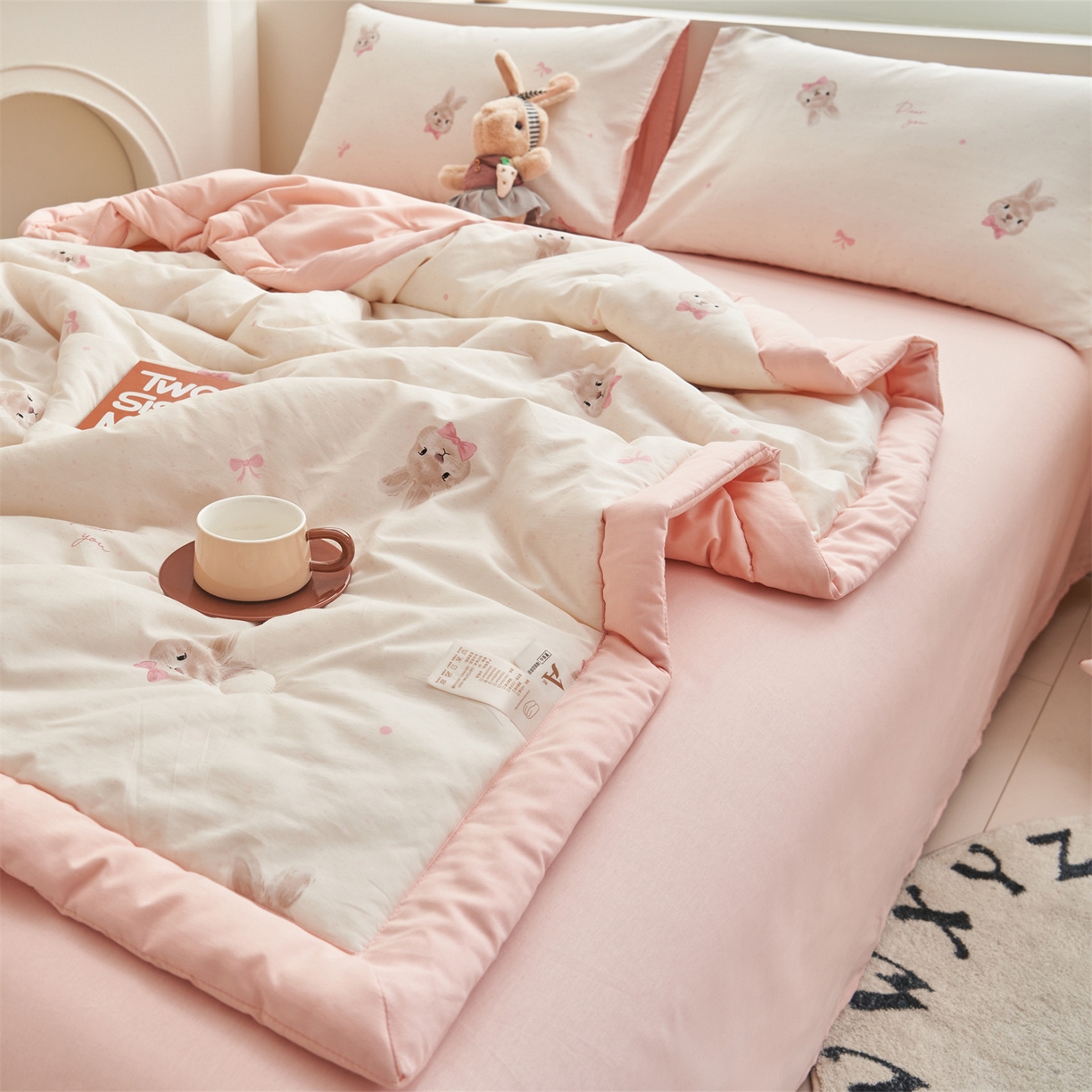 91家纺网 家纺一手货源 找家纺 恒爱家纺 2026新款全棉纯棉12868印花夏被夏凉被空调被 UJ灵动兔