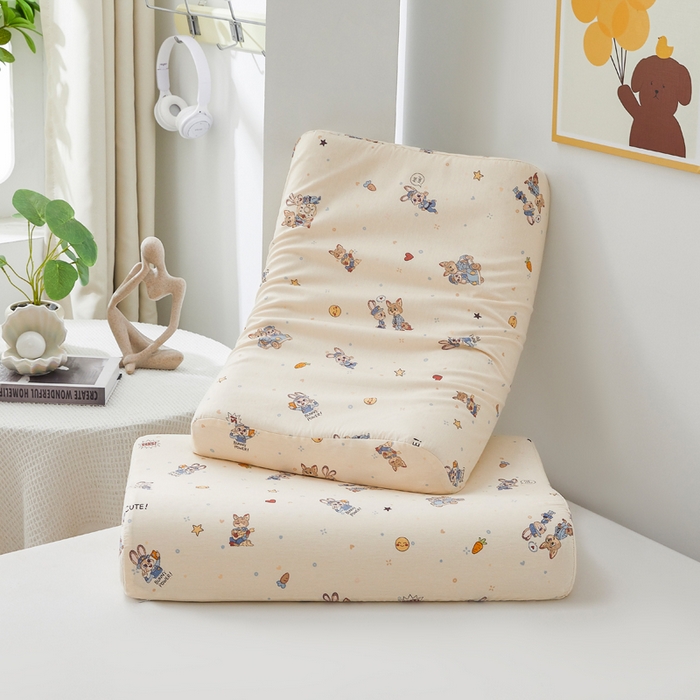 91家纺网 家纺一手货源 找家纺 翎盈家纺 2026款ins风小清新卡通纯棉乳胶枕专用枕套全棉波浪形枕头套 疯狂世界