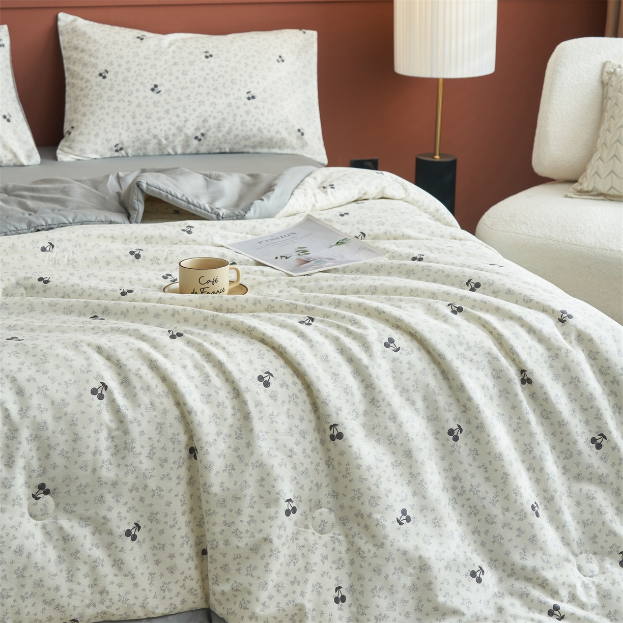 91家纺网 家纺一手货源 找家纺 恒爱家纺 2026新款全棉纯棉12868印花夏被夏凉被空调被 UJ墨兰樱桃