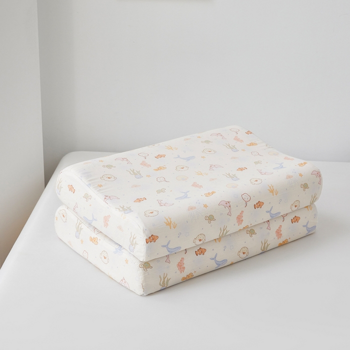 91家纺网 家纺一手货源 找家纺 翎盈家纺 2026款ins风小清新卡通纯棉乳胶枕专用枕套全棉波浪形枕头套 海底总动员