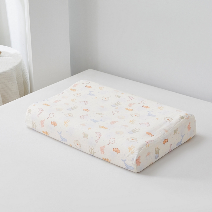 91家纺网 家纺一手货源 找家纺 翎盈家纺 2026款ins风小清新卡通纯棉乳胶枕专用枕套全棉波浪形枕头套 海底总动员