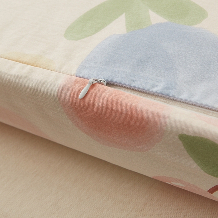 91家纺网 家纺一手货源 找家纺 翎盈家纺 2026款ins风小清新卡通纯棉乳胶枕专用枕套全棉波浪形枕头套 花蜜悠然