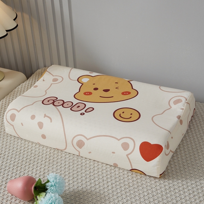 91家纺网 家纺一手货源 找家纺 翎盈家纺 2026款ins风小清新卡通纯棉乳胶枕专用枕套全棉波浪形枕头套 欢乐萌熊