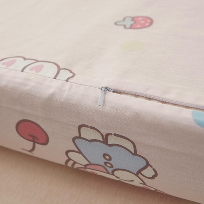 91家纺网 家纺一手货源 找家纺 翎盈家纺 2026款ins风小清新卡通纯棉乳胶枕专用枕套全棉波浪形枕头套 可乐贝儿