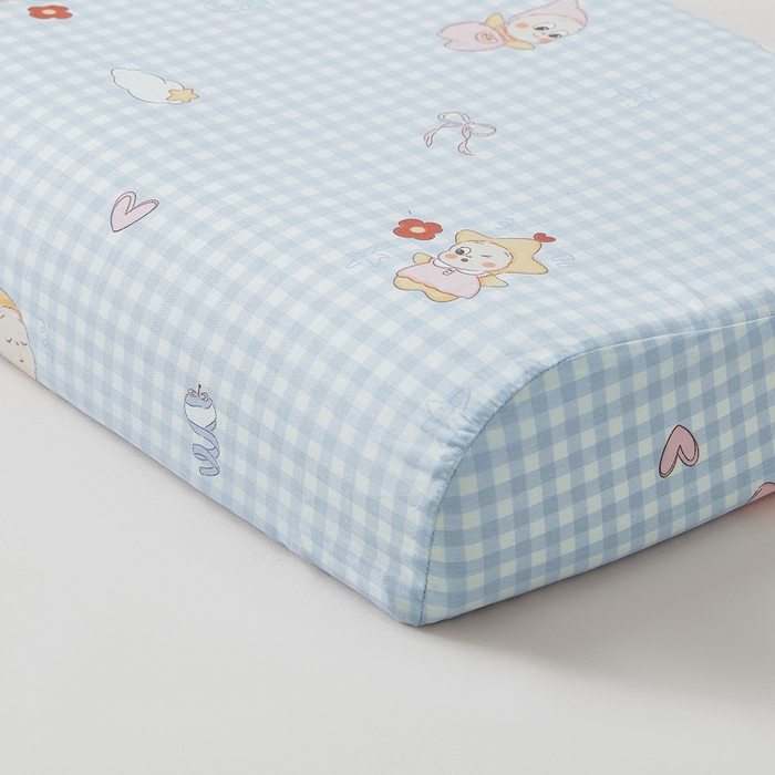 91家纺网 家纺一手货源 找家纺 翎盈家纺 2026款ins风小清新卡通纯棉乳胶枕专用枕套全棉波浪形枕头套 甜梦小精灵-蓝