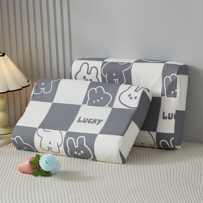 91家纺网 家纺一手货源 找家纺 翎盈家纺 2026款ins风小清新卡通纯棉乳胶枕专用枕套全棉波浪形枕头套 幸运兔