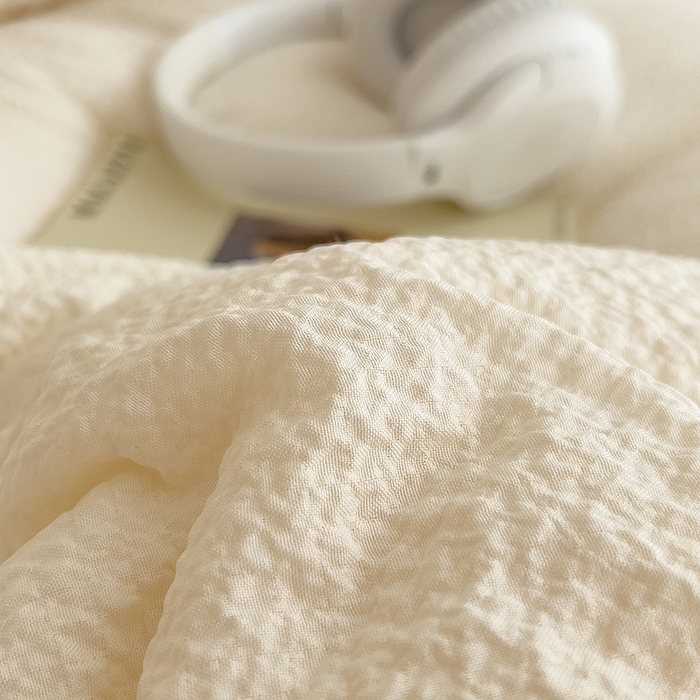91家纺网 家纺一手货源 找家纺 好尚居 2026新款纯色亲肤皱皱纱大豆纤维被被子被芯 本白