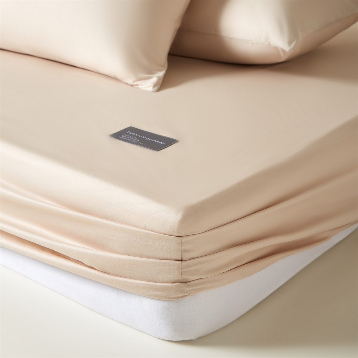 91家纺网 家纺一手货源 找家纺 女子家纺 2026新款贴身亲肤全棉全包裹纯色床笠 云影黄