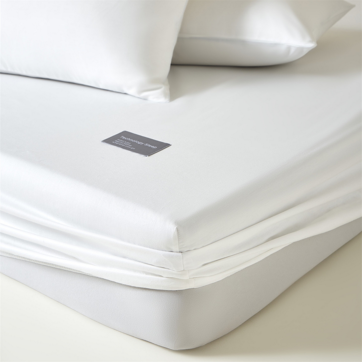 91家纺网 家纺一手货源 找家纺 女子家纺 2026新款贴身亲肤全棉全包裹纯色床笠 雪月白