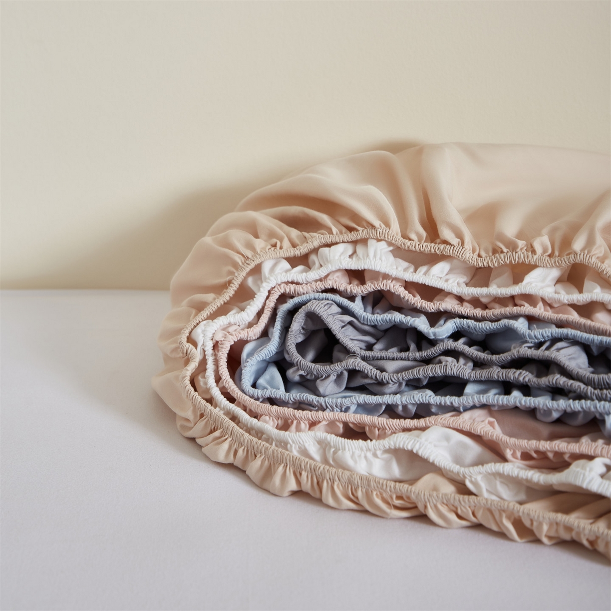 91家纺网 家纺一手货源 找家纺 女子家纺 2026新款贴身亲肤全棉全包裹纯色床笠 组合