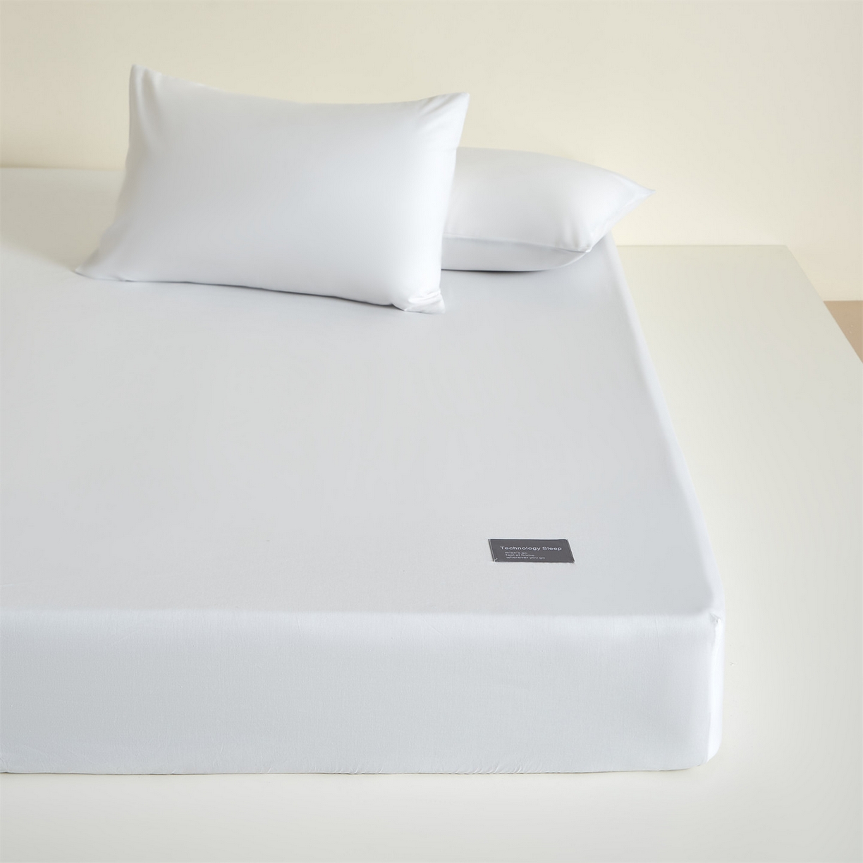 91家纺网 家纺一手货源 找家纺 女子家纺 2026新款贴身亲肤全棉全包裹纯色床笠 雪月白