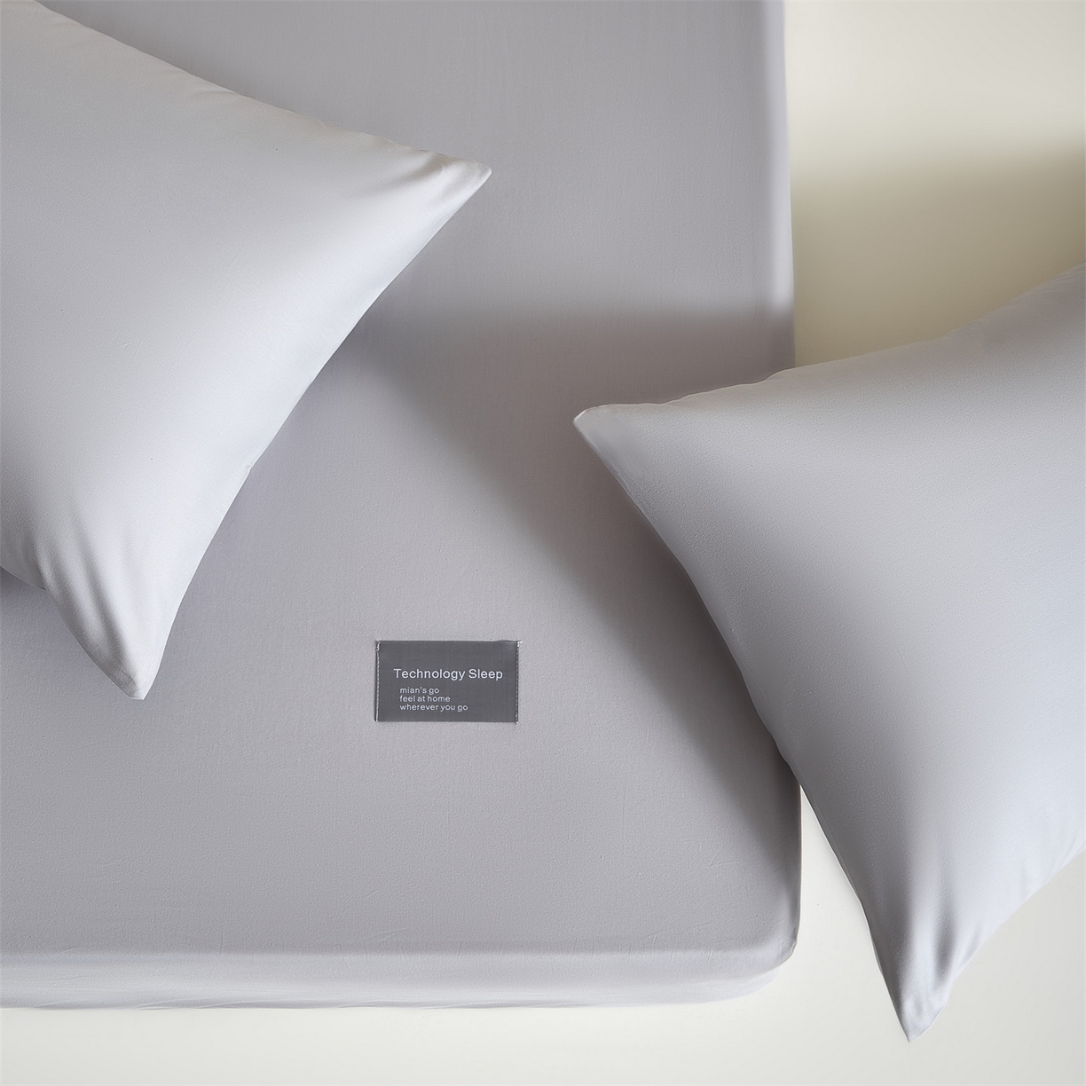 91家纺网 家纺一手货源 找家纺 女子家纺 2026新款贴身亲肤全棉全包裹纯色床笠 黎明灰