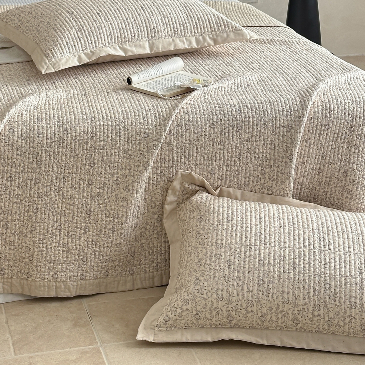 91家纺网 家纺一手货源 找家纺 床盖工厂店 2026春夏新款双面100%全棉填充棉花床盖三件套 爱丽丝