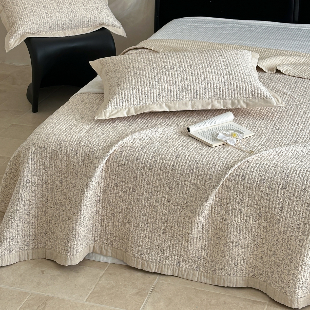 91家纺网 家纺一手货源 找家纺 床盖工厂店 2026春夏新款双面100%全棉填充棉花床盖三件套 爱丽丝