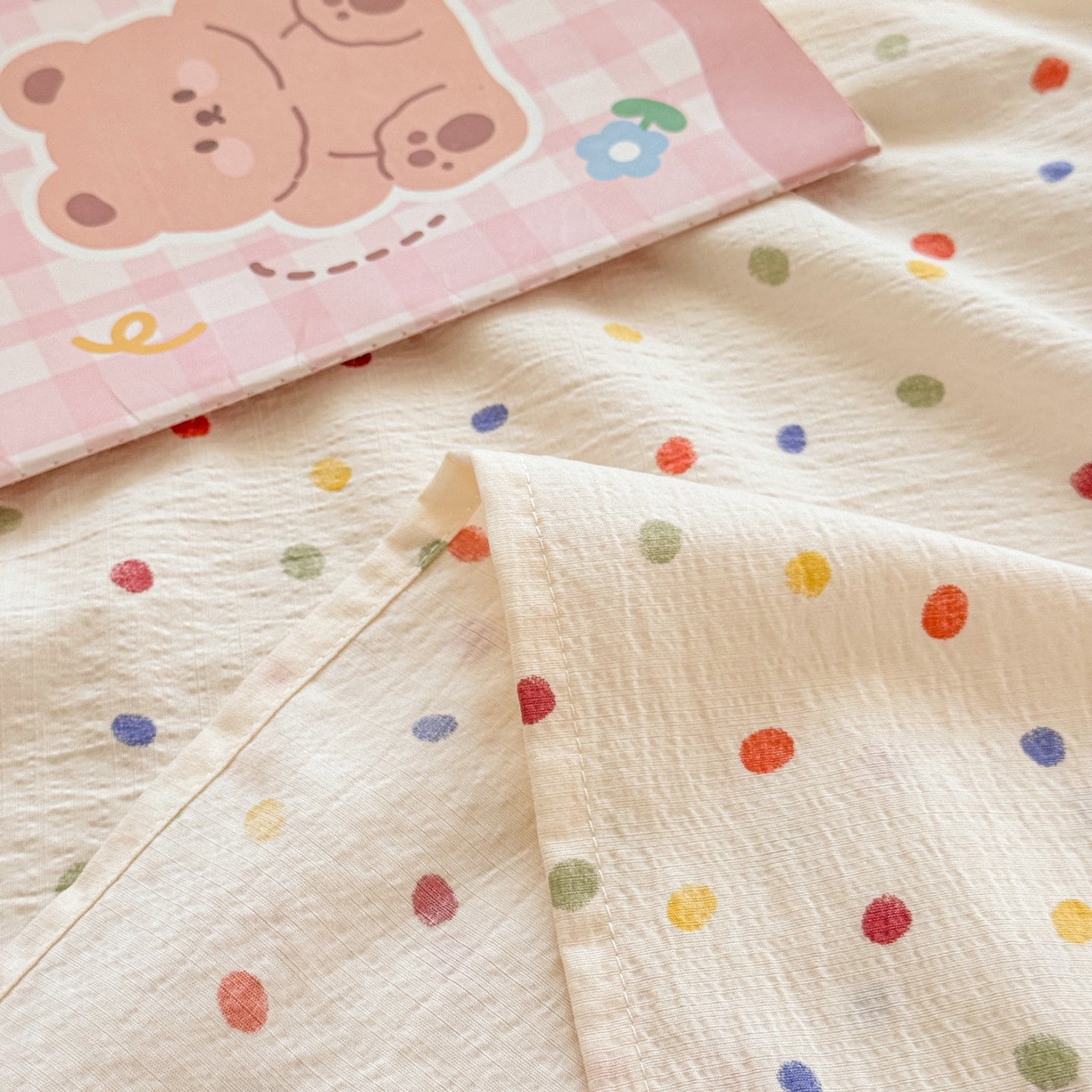 91家纺网 家纺一手货源 找家纺 丽美人家纺 2026新款A类皱皱双层纱印花单床单床单单件 彩色波点