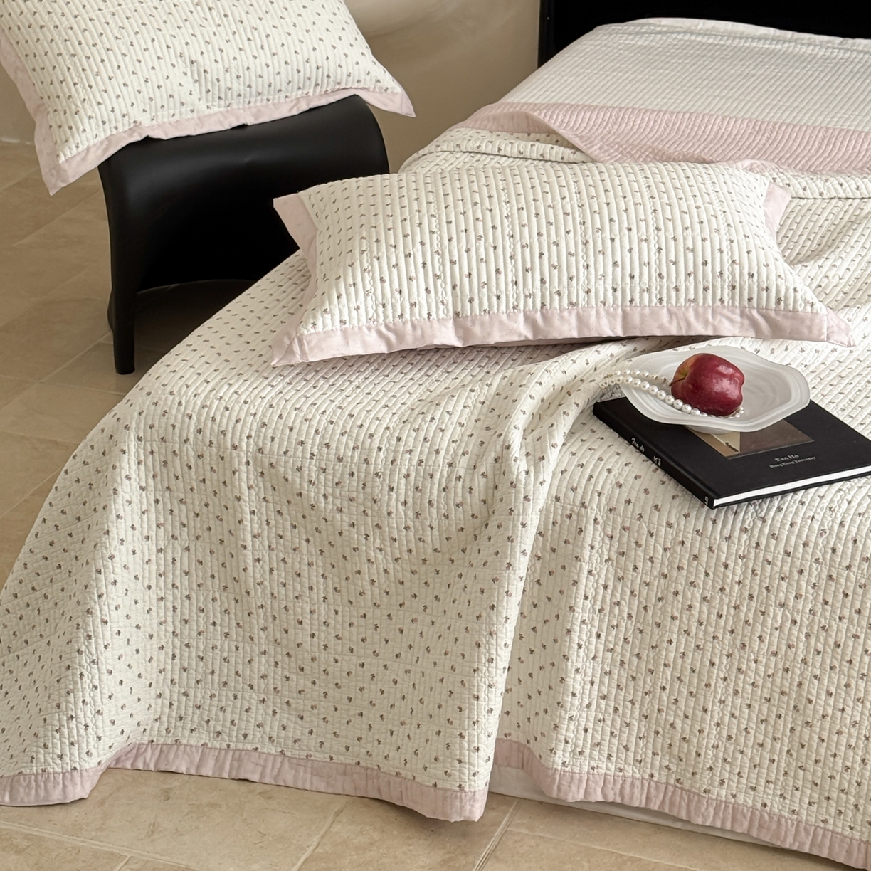 91家纺网 家纺一手货源 找家纺 床盖工厂店 2026春夏新款双面100%全棉填充棉花床盖三件套 朵唯