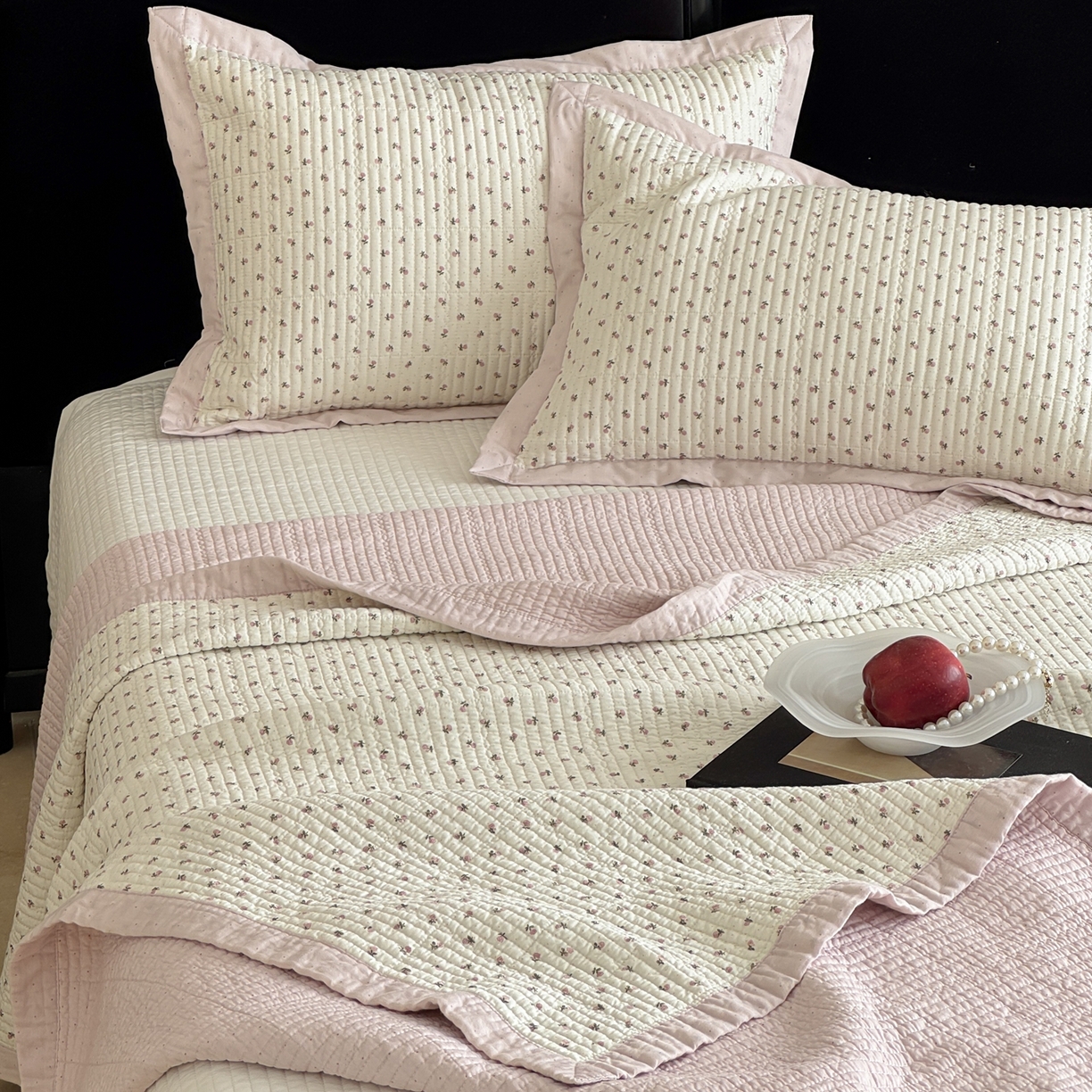 91家纺网 家纺一手货源 找家纺 床盖工厂店 2026春夏新款双面100%全棉填充棉花床盖三件套 朵唯