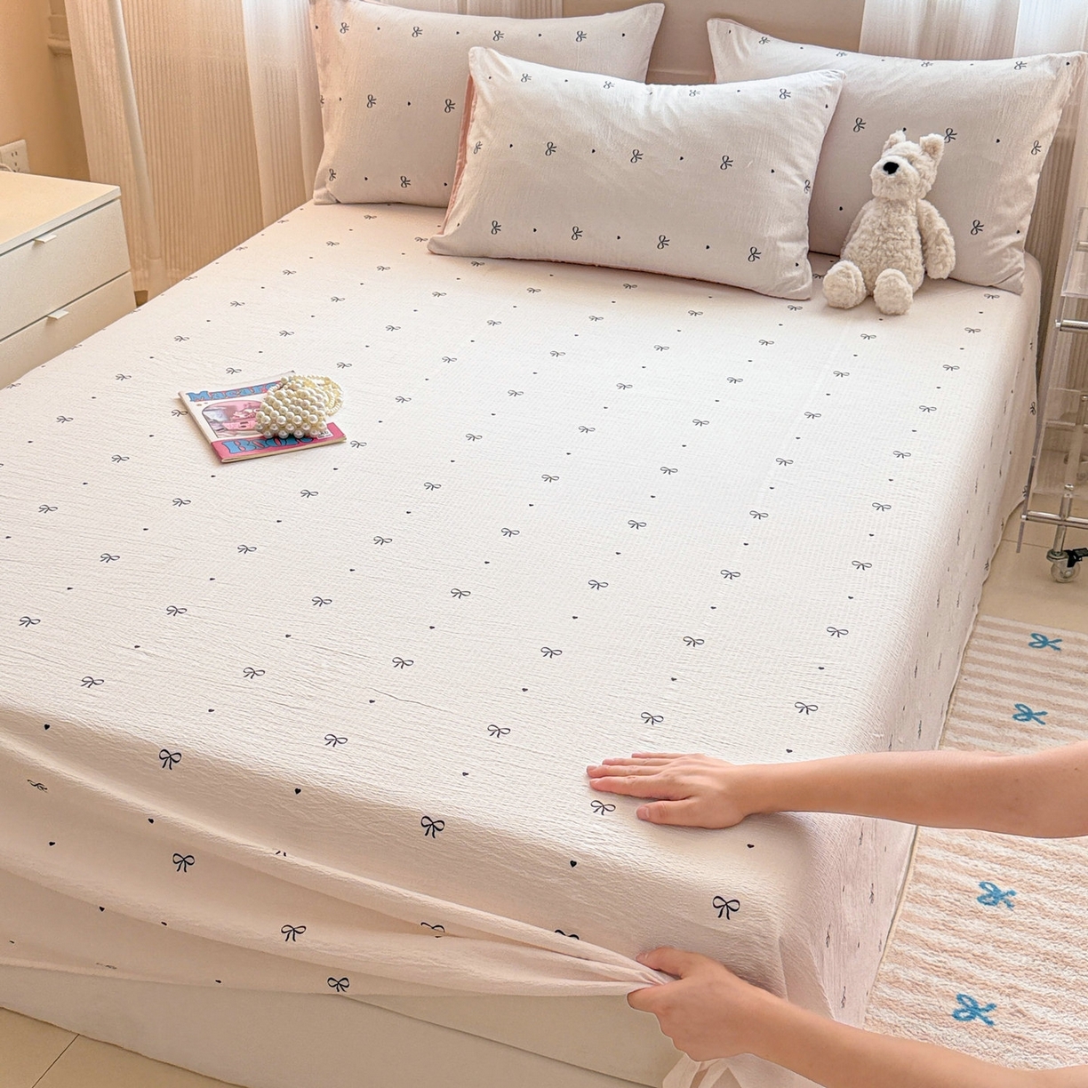 91家纺网 家纺一手货源 找家纺 丽美人家纺 2026新款A类皱皱双层纱印花单床单床单单件 粉蝴蝶结