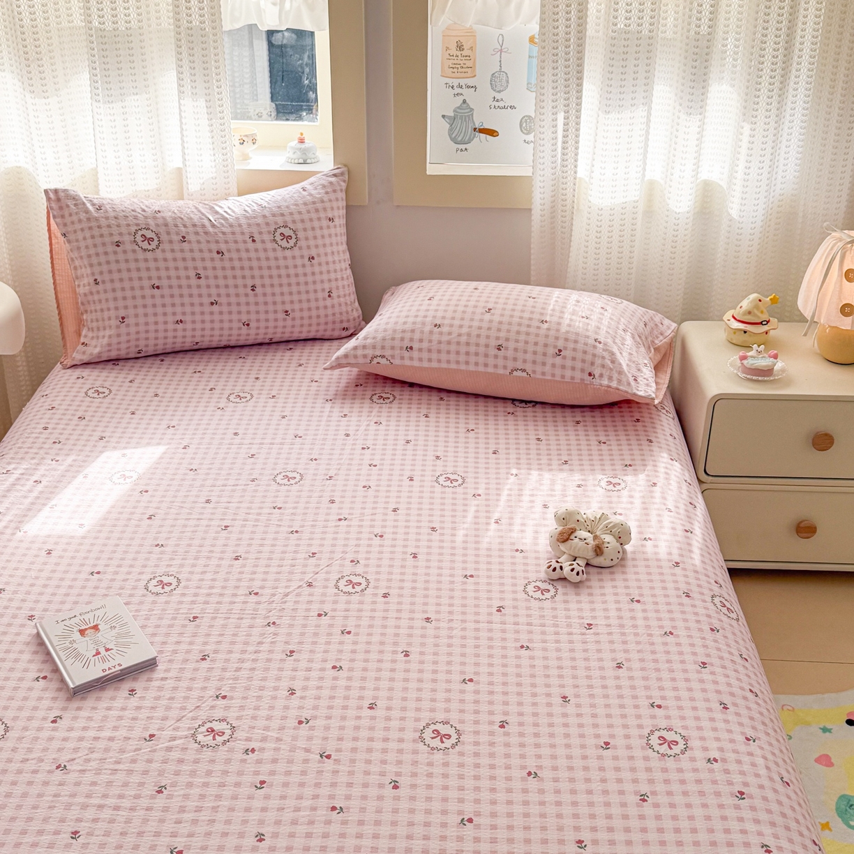 91家纺网 家纺一手货源 找家纺 丽美人家纺 2026新款A类皱皱双层纱印花单床单床单单件 格子蝴蝶结