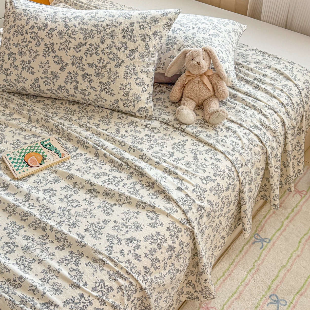 91家纺网 家纺一手货源 找家纺 丽美人家纺 2026新款A类皱皱双层纱印花单床单床单单件 花开漫漫