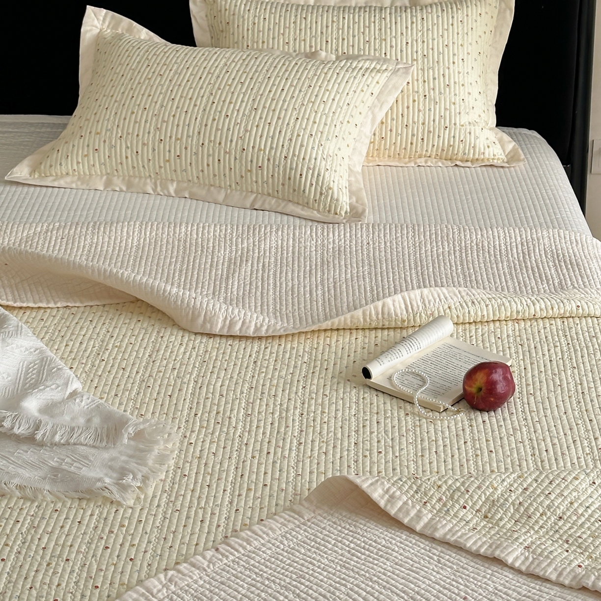 91家纺网 家纺一手货源 找家纺 床盖工厂店 2026春夏新款双面100%全棉填充棉花床盖三件套 奶昔