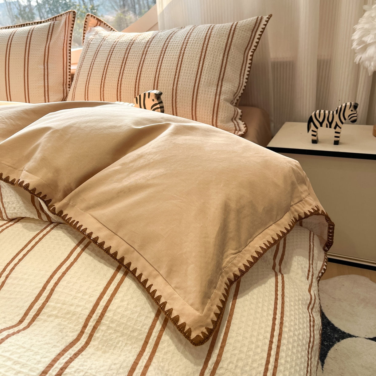 91家纺网 家纺一手货源 找家纺 如一 2026新款全棉华夫格三角针工艺四件套 风月-米