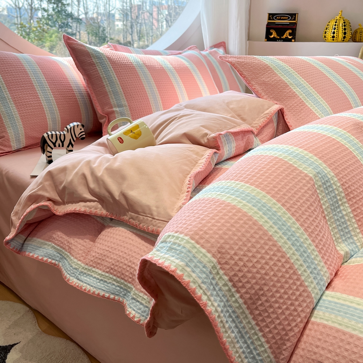 91家纺网 家纺一手货源 找家纺 如一 2026新款全棉华夫格三角针工艺四件套 柔然-粉