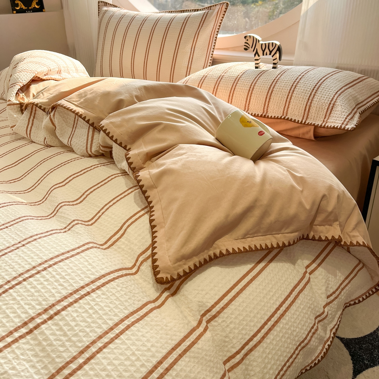 91家纺网 家纺一手货源 找家纺 如一 2026新款全棉华夫格三角针工艺四件套 风月-米