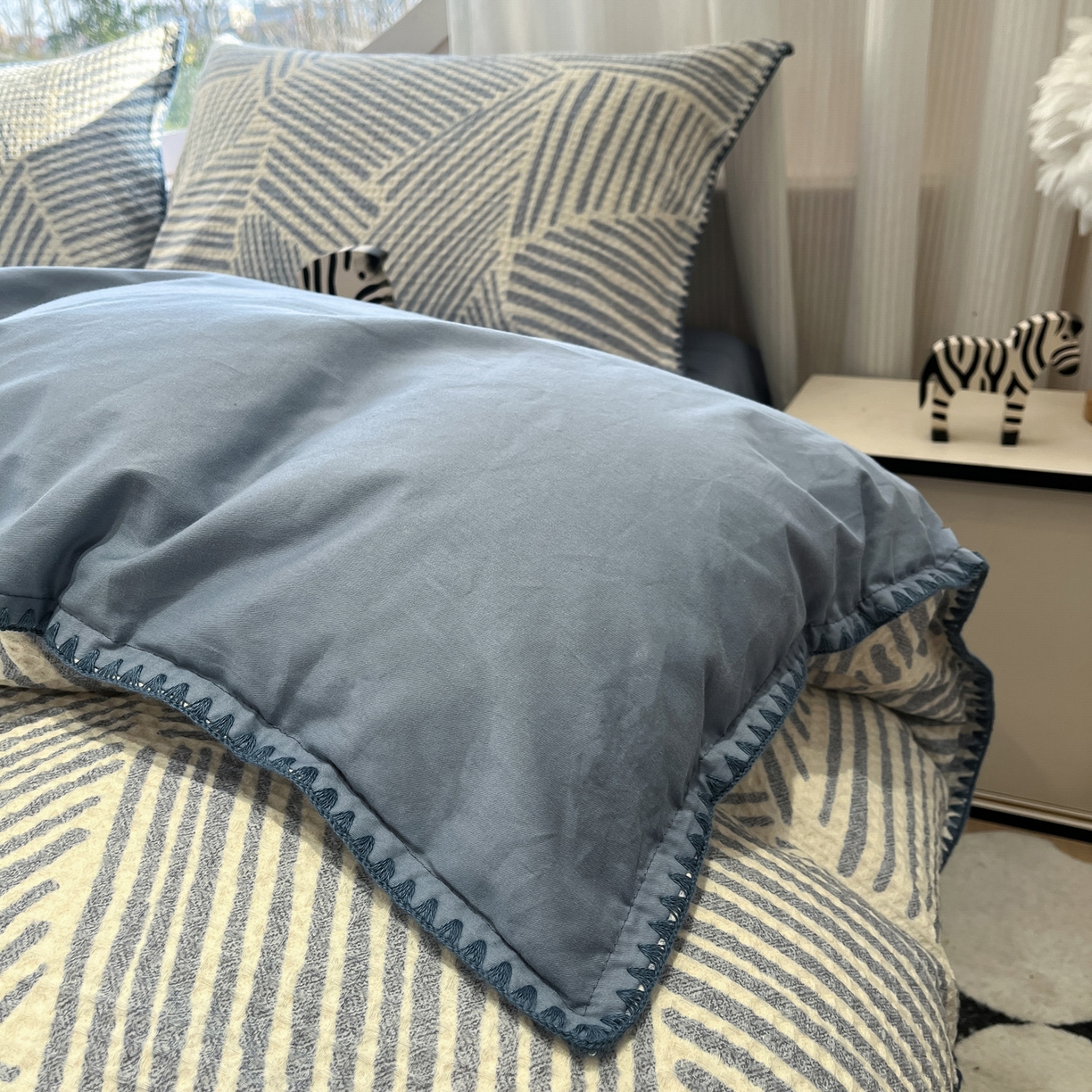 91家纺网 家纺一手货源 找家纺 如一 2026新款全棉华夫格三角针工艺四件套 流光-蓝