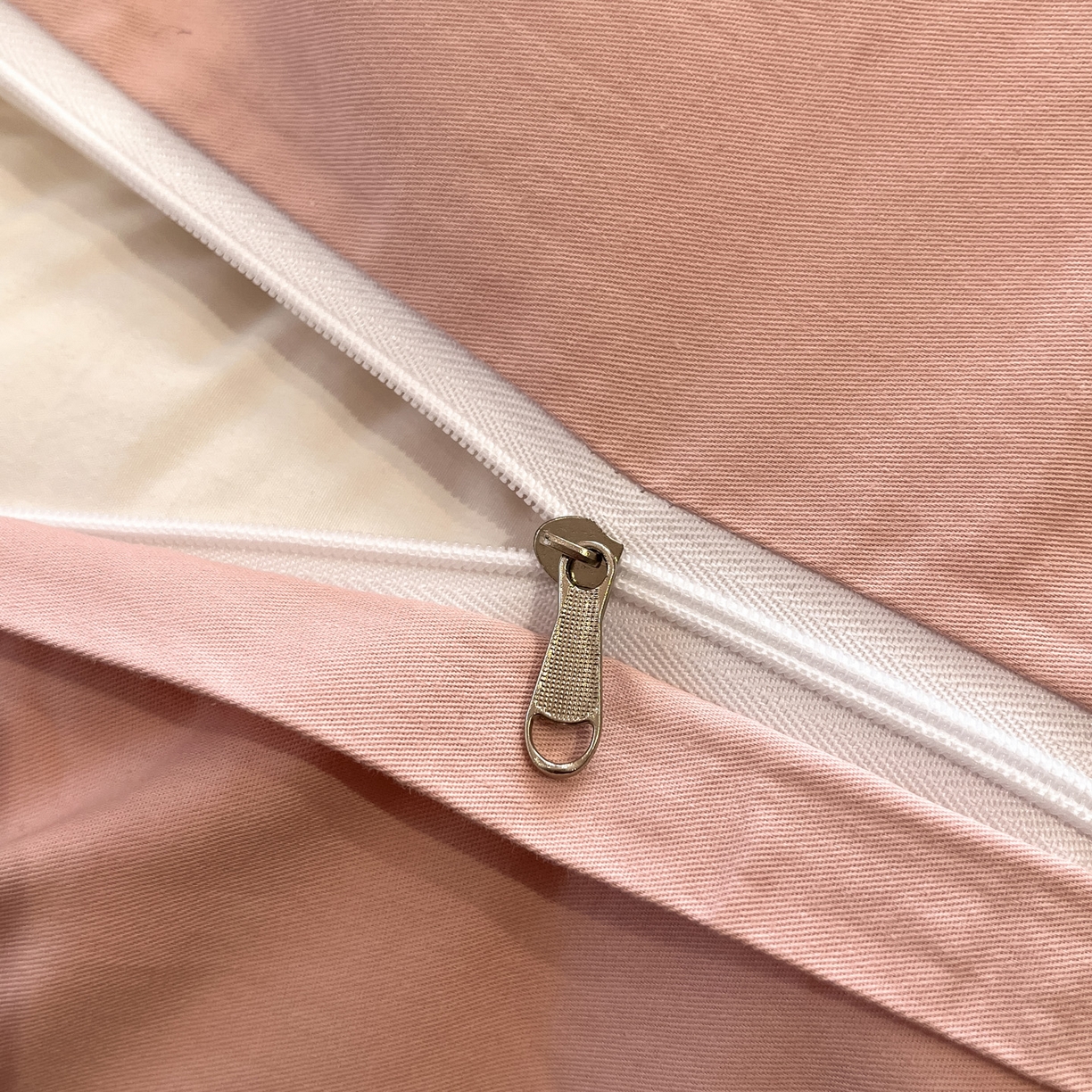 91家纺网 家纺一手货源 找家纺 如一 2026新款全棉华夫格三角针工艺四件套 柔然-粉