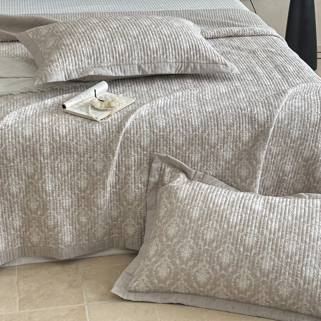 91家纺网 家纺一手货源 找家纺 床盖工厂店 2026春夏新款双面100%全棉填充棉花床盖三件套 忆江南