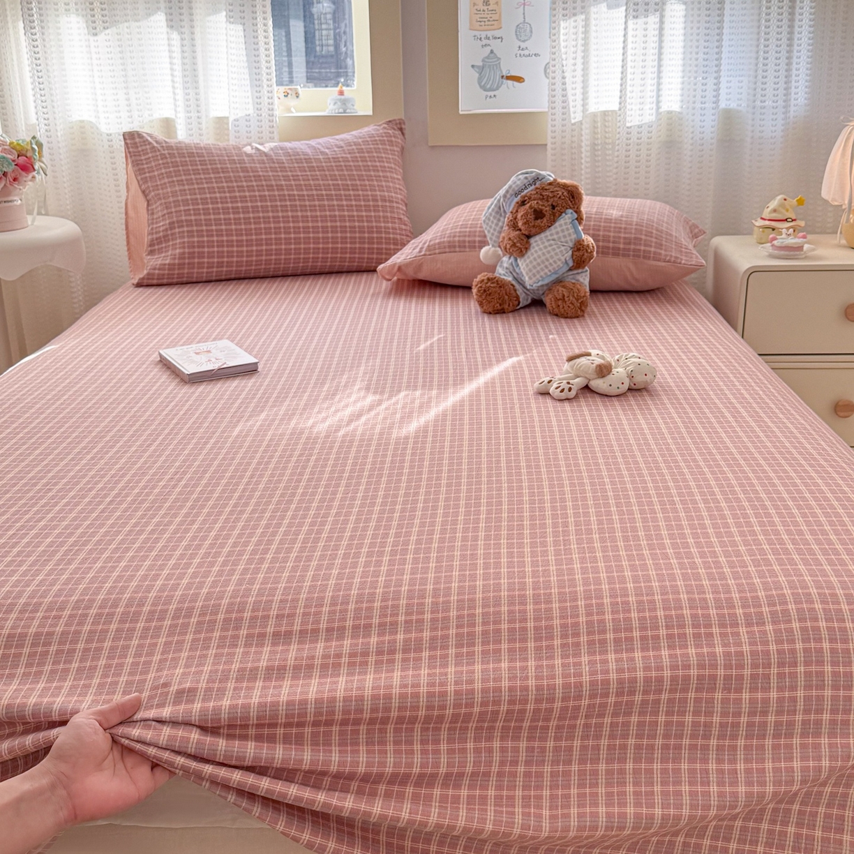 91家纺网 家纺一手货源 找家纺 丽美人家纺 2026新款A类皱皱双层纱印花单床单床单单件 英伦红格