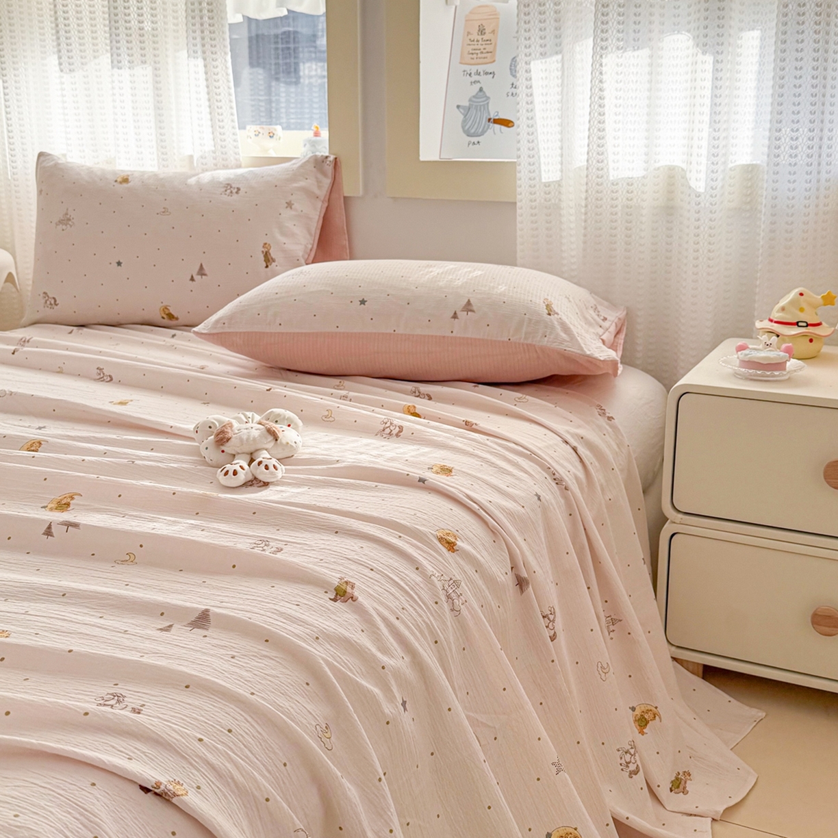 91家纺网 家纺一手货源 找家纺 丽美人家纺 2026新款A类皱皱双层纱印花单床单床单单件 月境骑踪