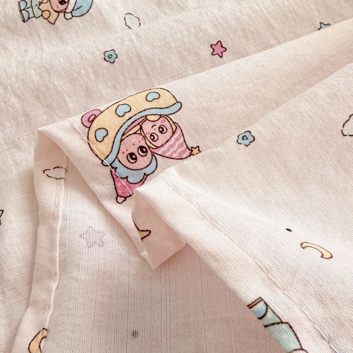 91家纺网 家纺一手货源 找家纺 丽美人家纺 2026新款A类皱皱双层纱印花单床单床单单件 云间童梦