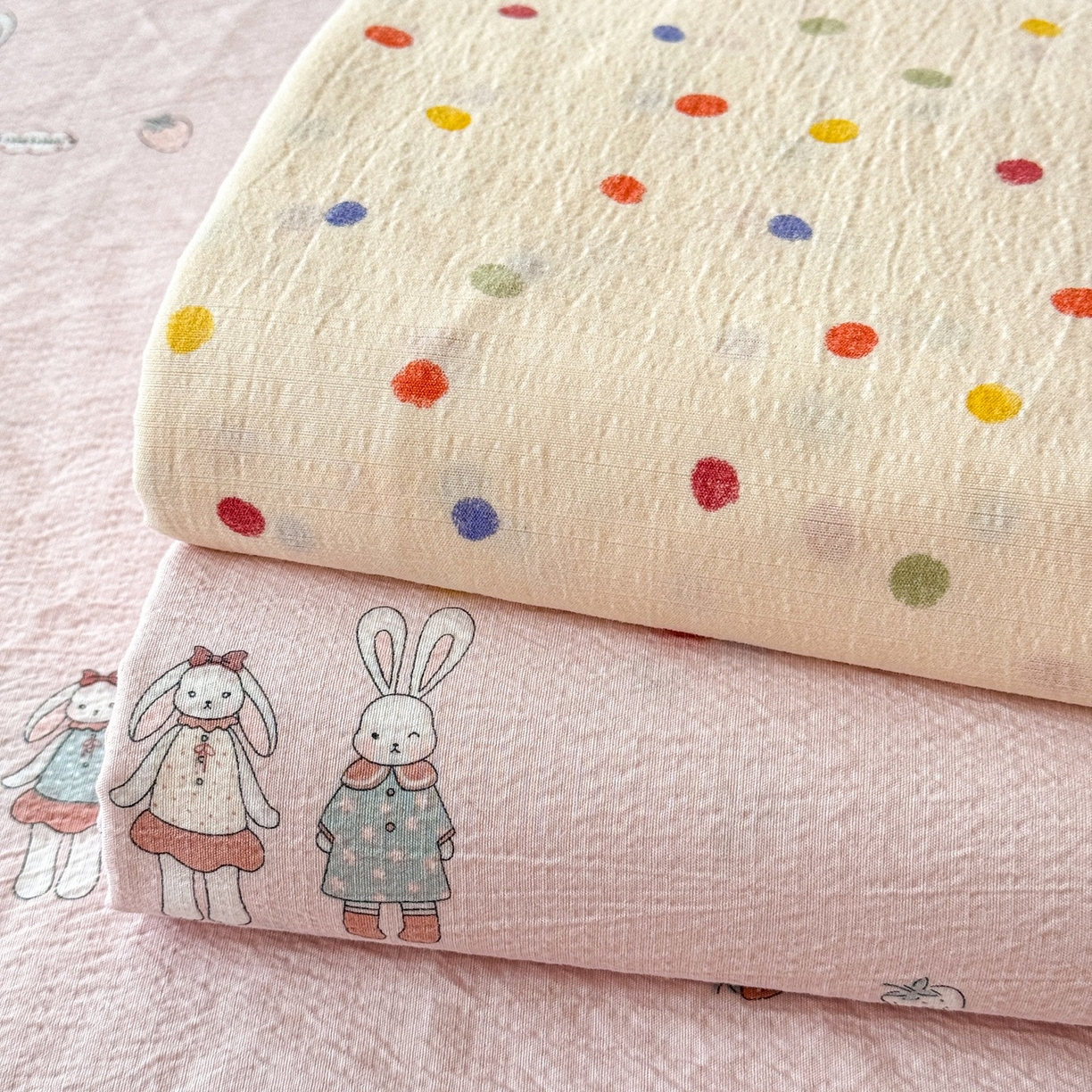 91家纺网 家纺一手货源 找家纺 丽美人家纺 2026新款A类皱皱双层纱印花单床单床单单件 叠拍图(仅供展示不可下单）