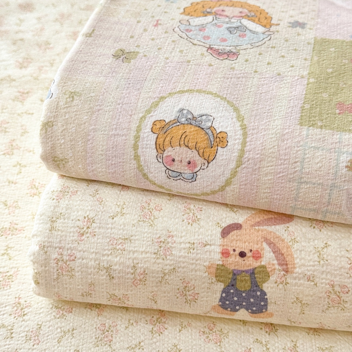 91家纺网 家纺一手货源 找家纺 丽美人家纺 2026新款A类皱皱双层纱印花单床单床单单件 叠拍图(仅供展示不可下单）