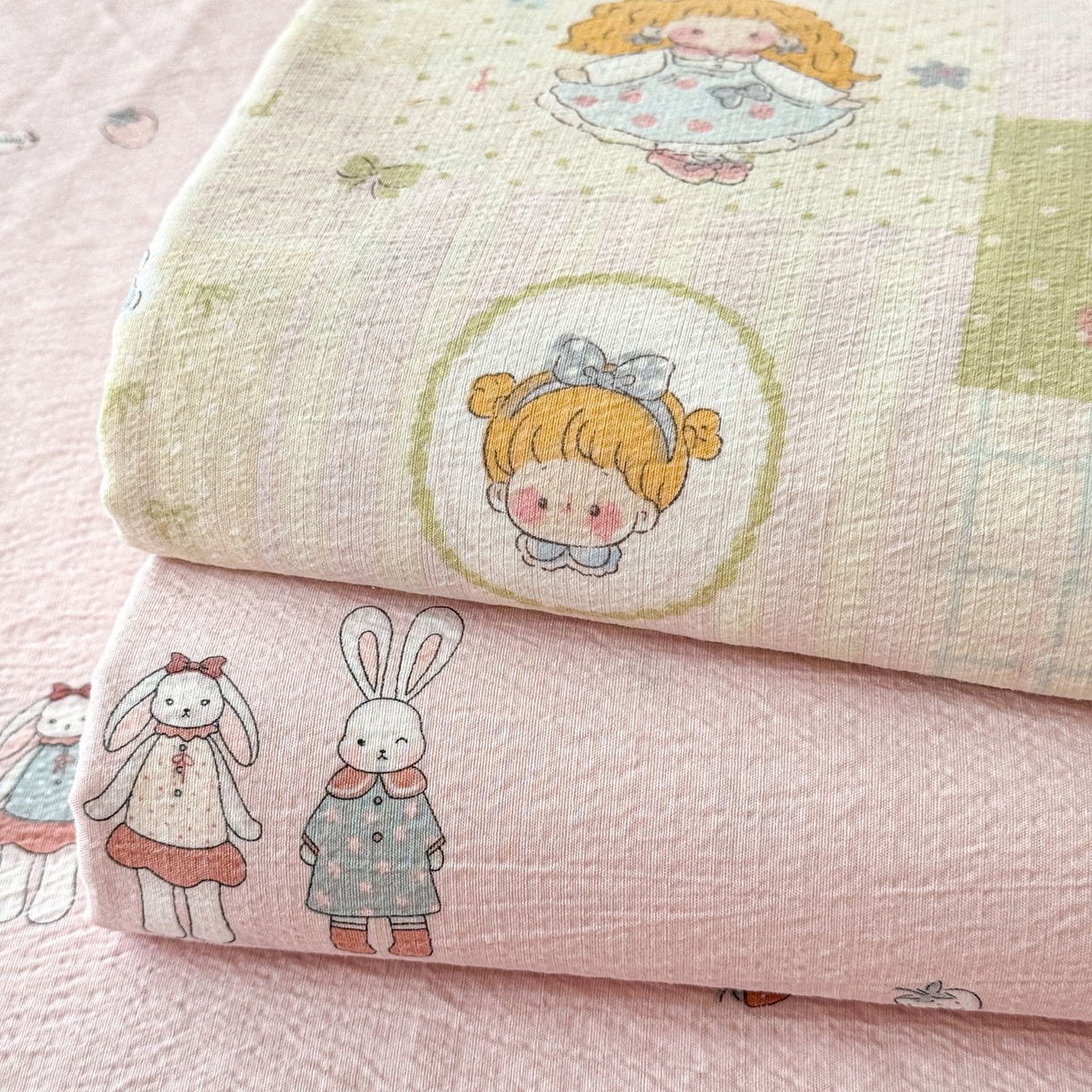 91家纺网 家纺一手货源 找家纺 丽美人家纺 2026新款A类皱皱双层纱印花单床单床单单件 叠拍图(仅供展示不可下单）