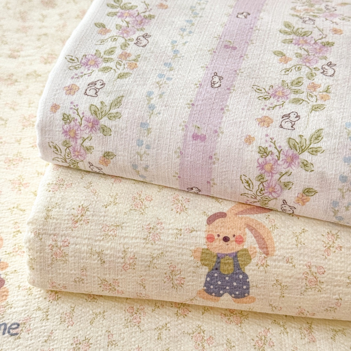 91家纺网 家纺一手货源 找家纺 丽美人家纺 2026新款A类皱皱双层纱印花单床单床单单件 叠拍图(仅供展示不可下单）