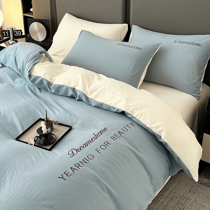 91家纺网 家纺一手货源 找家纺 （总）鑫利来家纺 2026新款古法水洗云朵棉刺绣单被套纯色双拼被套水洗磨毛简约字母刺绣被套