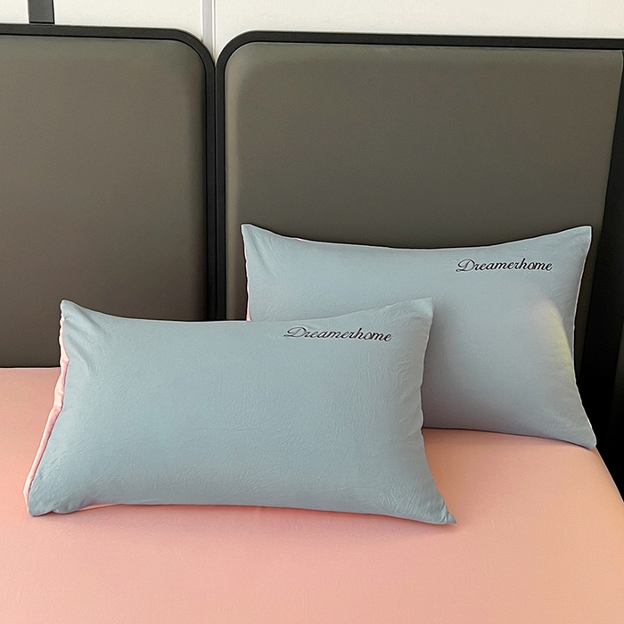 91家纺网 家纺一手货源 找家纺 鑫利来家纺 2026新款古法仿棉水洗云朵棉刺绣单被套纯色双拼水洗磨毛简约字母刺绣被套 慕斯-海清+香叶粉