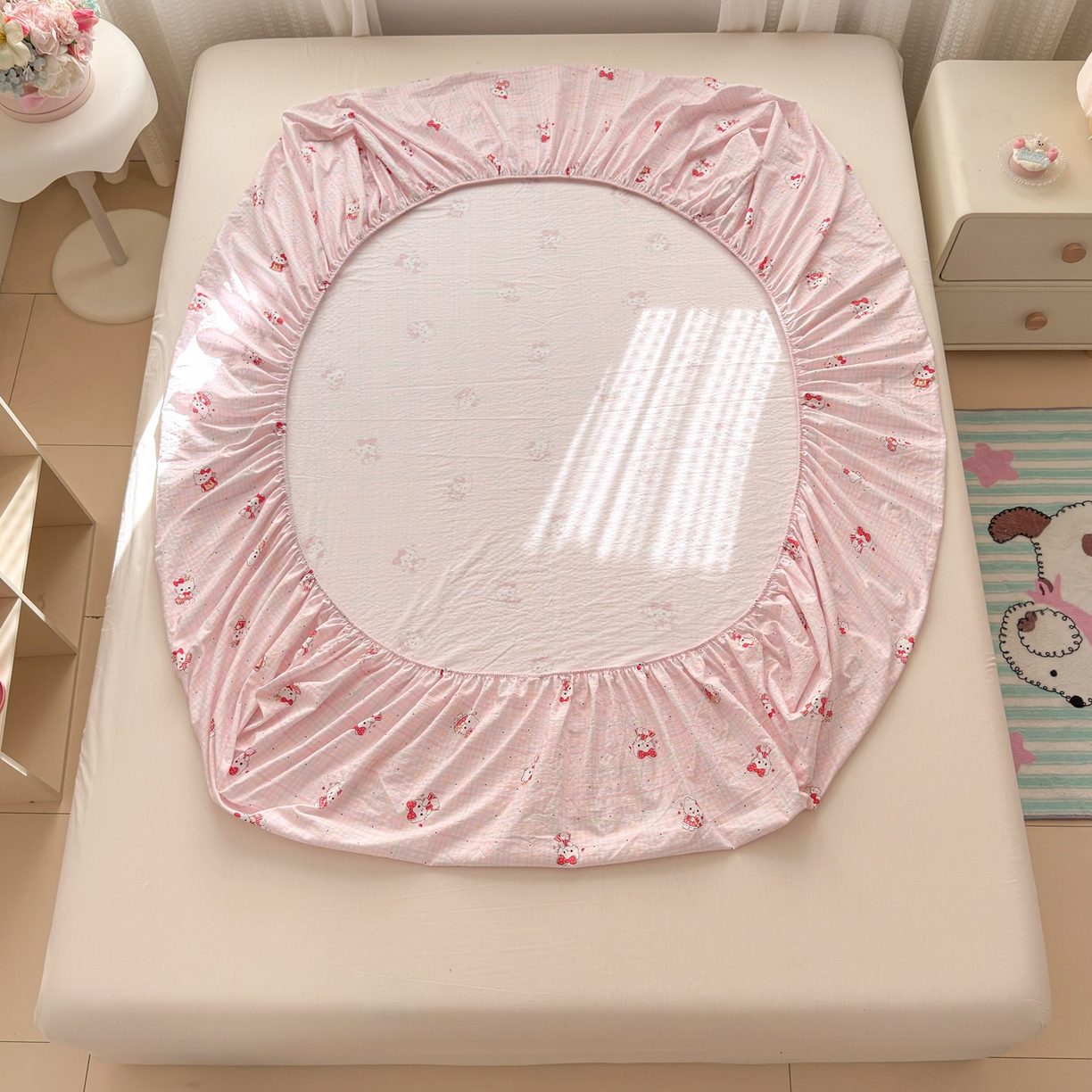 91家纺网 家纺一手货源 找家纺 丽美人家纺 2026新款A类柔软双层皱皱纱印花单床笠床笠单件 粉格猫咪