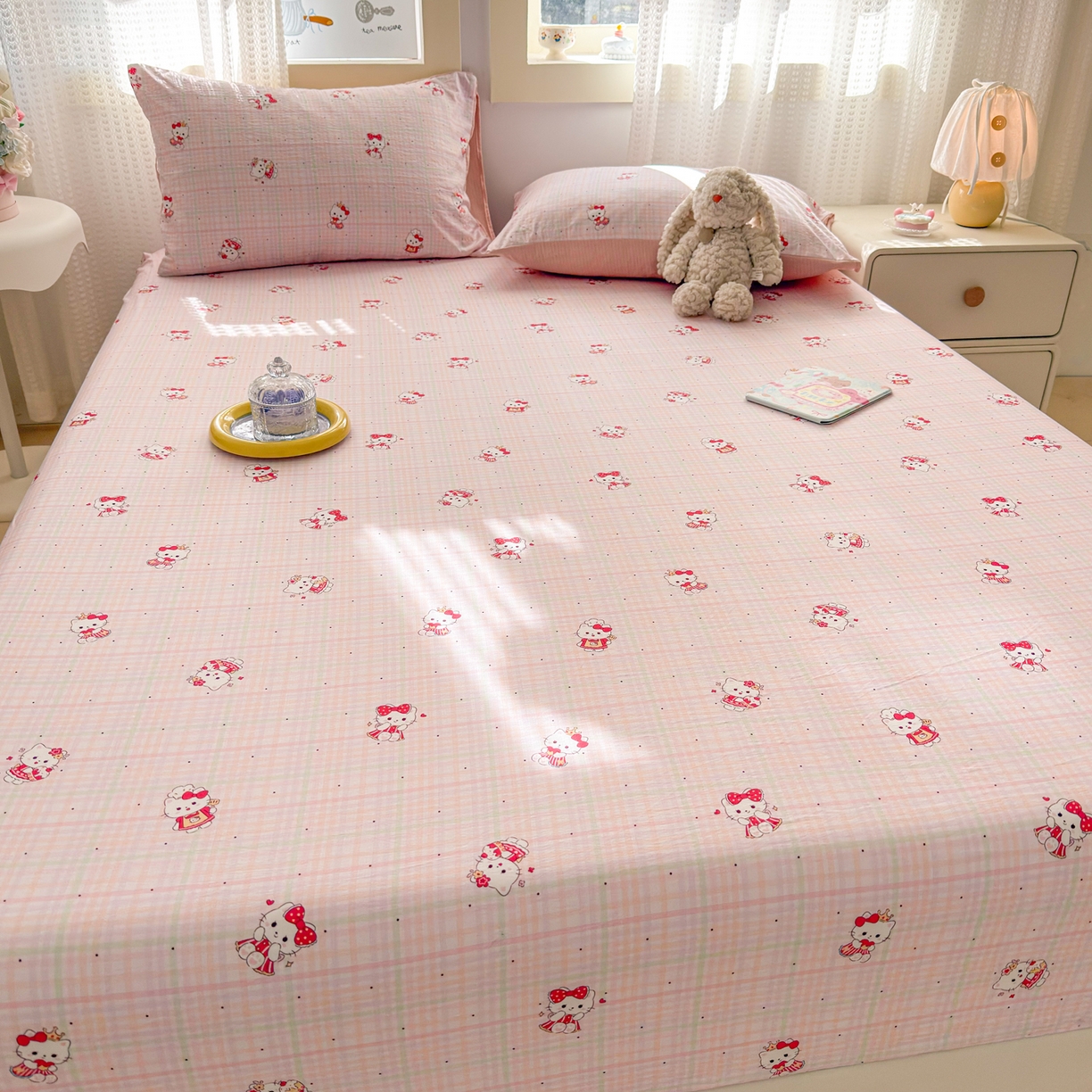 91家纺网 家纺一手货源 找家纺 丽美人家纺 2026新款A类柔软双层皱皱纱印花单床笠床笠单件 粉格猫咪