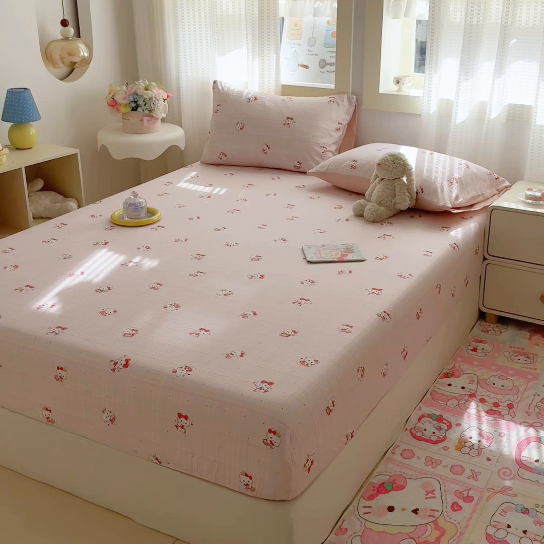 91家纺网 家纺一手货源 找家纺 丽美人家纺 2026新款A类柔软双层皱皱纱印花单床笠床笠单件 粉格猫咪