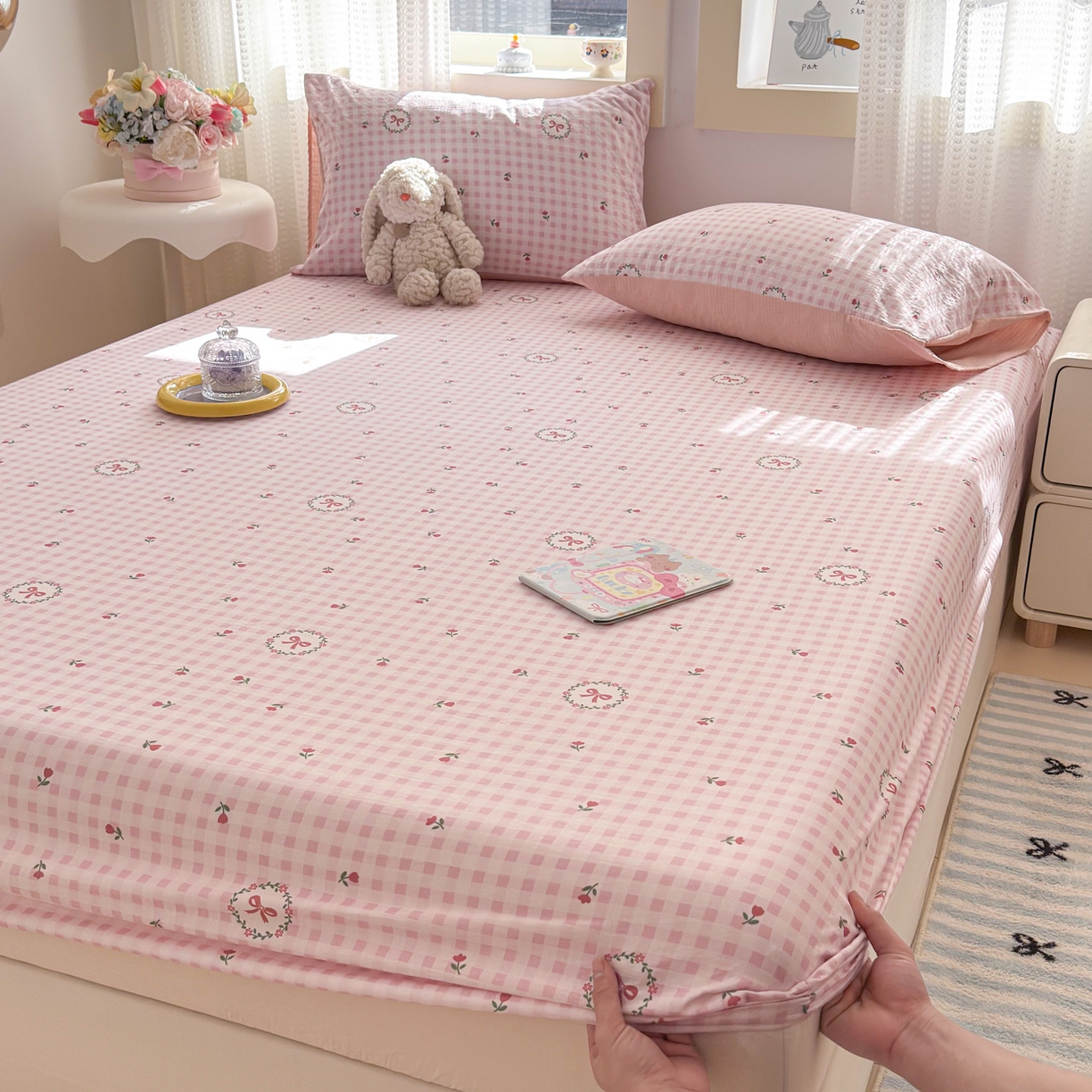 91家纺网 家纺一手货源 找家纺 丽美人家纺 2026新款A类柔软双层皱皱纱印花单床笠床笠单件 格子蝴蝶结