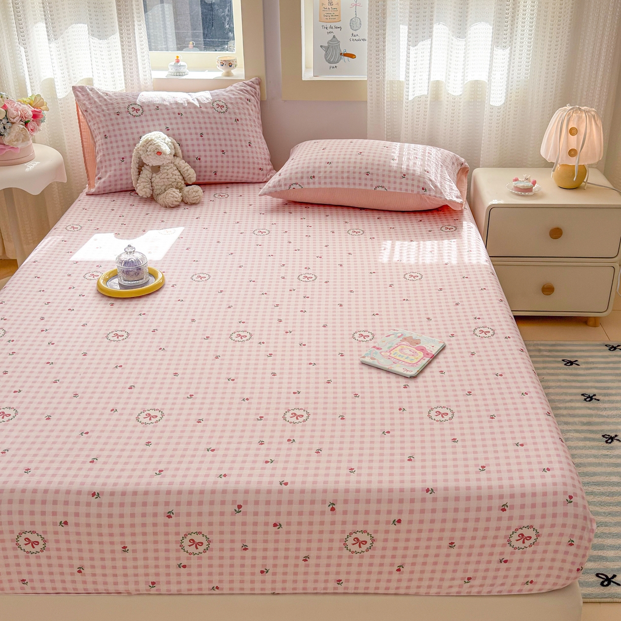 91家纺网 家纺一手货源 找家纺 丽美人家纺 2026新款A类柔软双层皱皱纱印花单床笠床笠单件 格子蝴蝶结