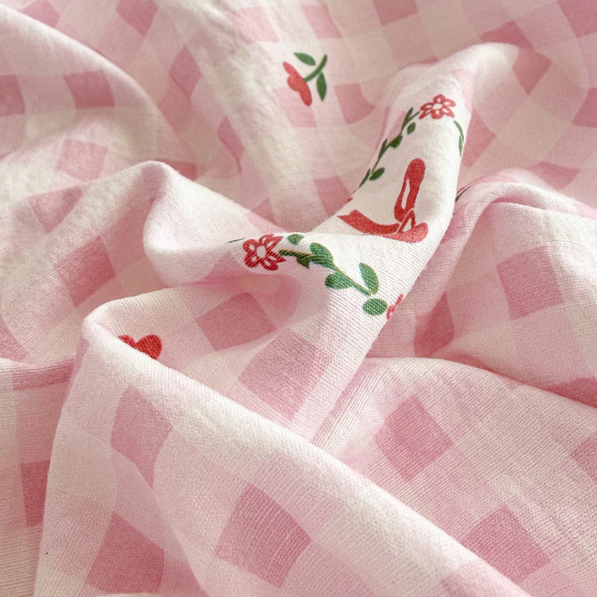 91家纺网 家纺一手货源 找家纺 丽美人家纺 2026新款A类柔软双层皱皱纱印花单床笠床笠单件 格子蝴蝶结